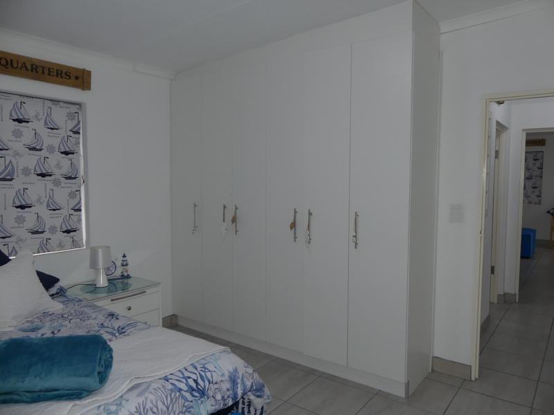 2 Bedroom Property for Sale in Britannia Bay Western Cape